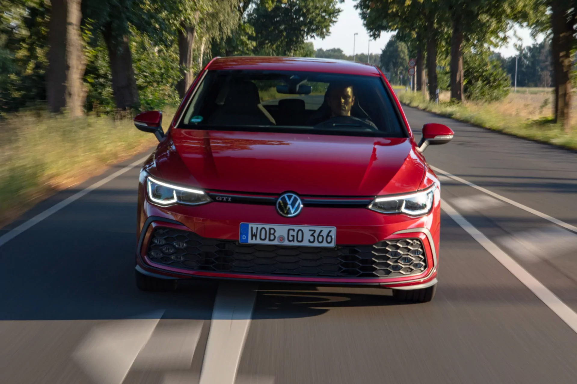 https://gettygo.com/wp-content/uploads/VW-Golf-8-GTI-Test-Review-Fahrbericht-Gettygo-Fotos-Copyright-Volkswagen-2020-10-scaled-1.webp